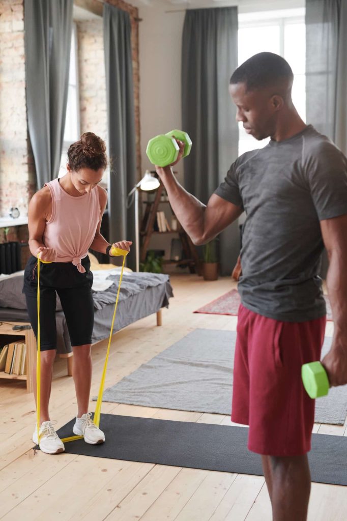 Vêtement et matériel de fitness et musculation maison : l’essentiel pour un entraînement optimal